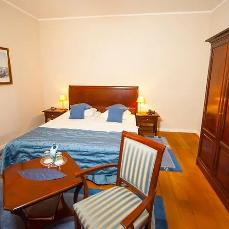 Zum Hofmaler Hotel 3*